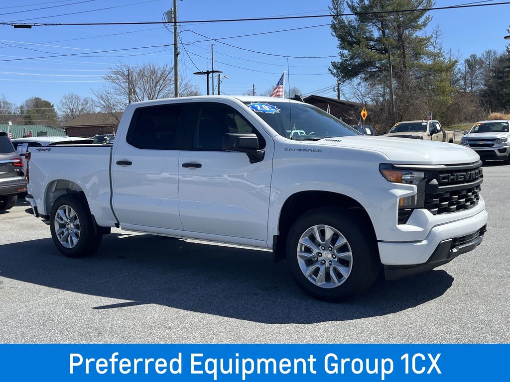 2025 Chevrolet Silverado 1500 Custom photo