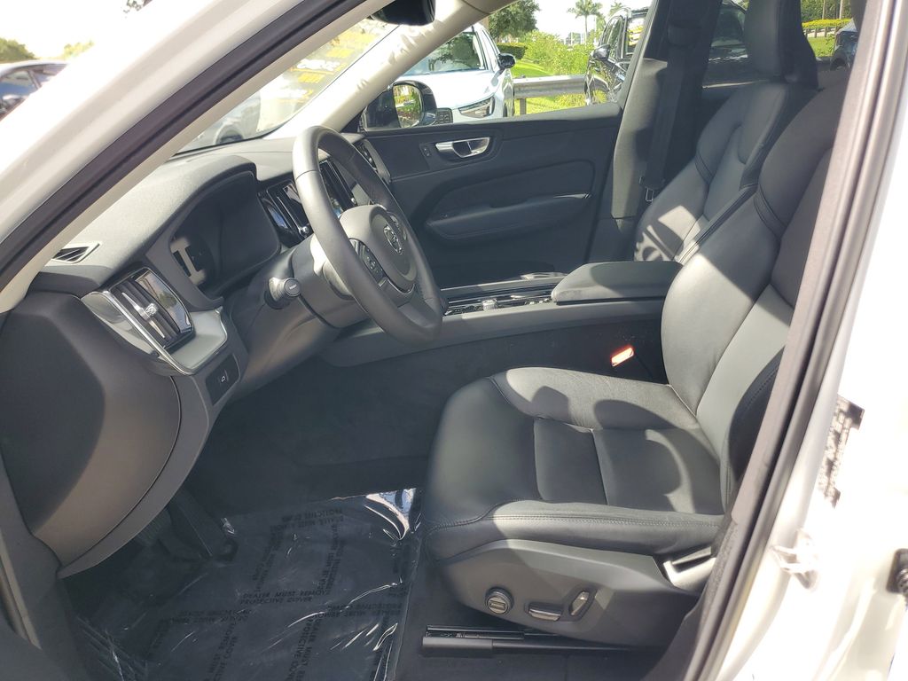 used 2024 Volvo XC60 car, priced at $31,895