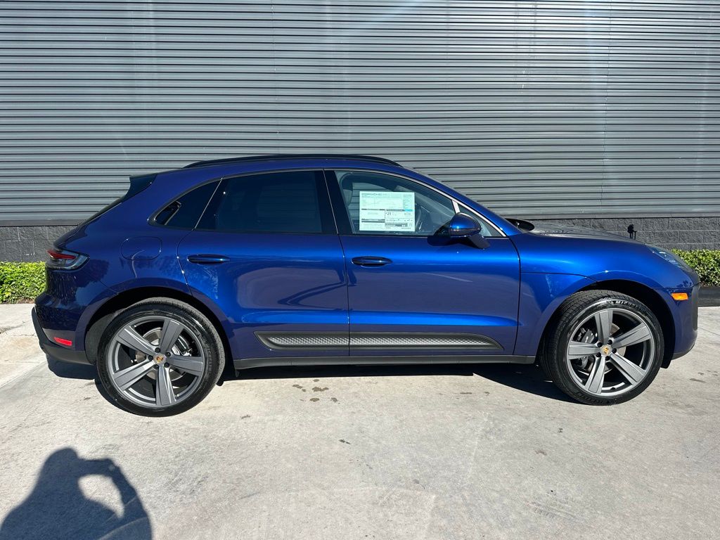 Thumbnail: 2026 Porsche Macan - 19