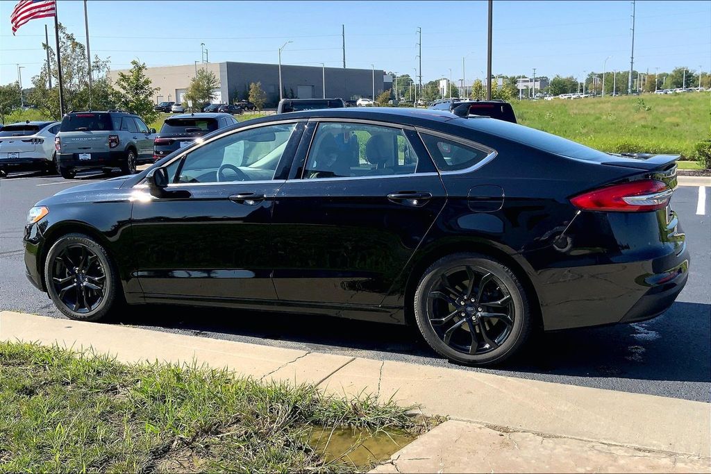 Used 2020 Ford Fusion SE with VIN 3FA6P0HD5LR148474 for sale in Kansas City