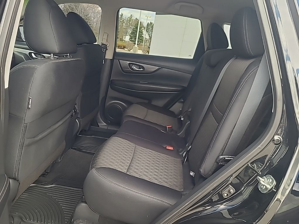 used 2019 Nissan Rogue car, priced at $17,916