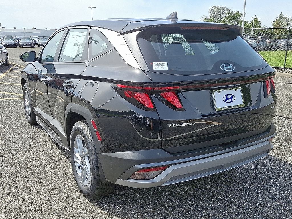 Thumbnail: 2026 Hyundai Tucson - 3