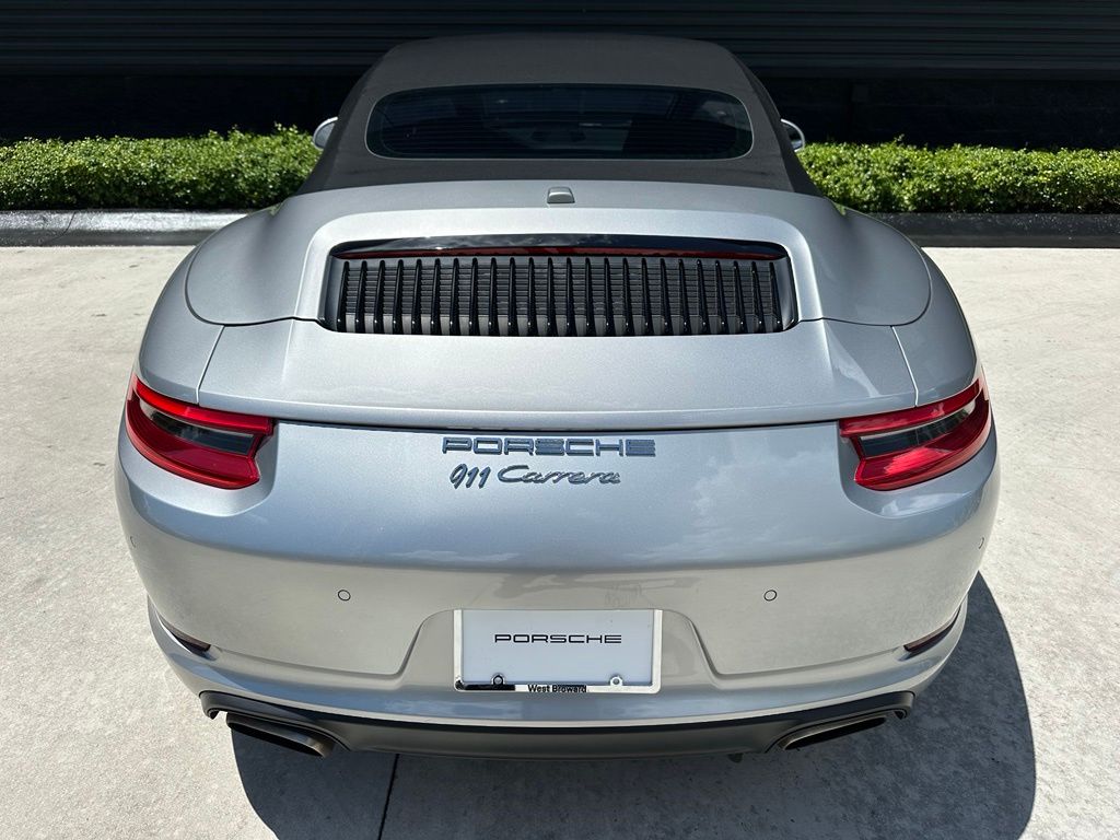 Thumbnail: 2017 Porsche 911 - 16
