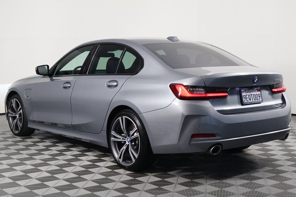 Thumbnail: 2023 BMW 3 Series - 6