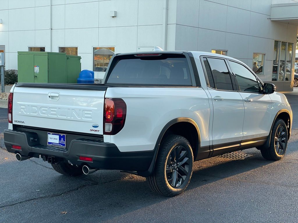 2025 Honda Ridgeline Sport 5