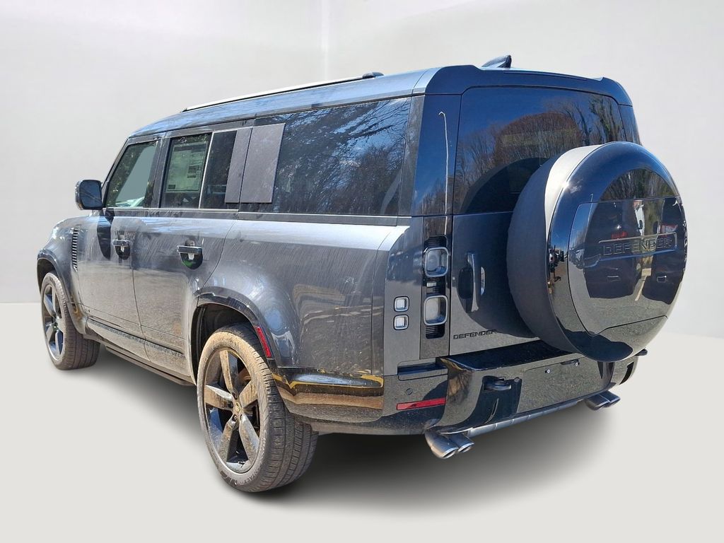 2025 Land Rover Defender 130 4