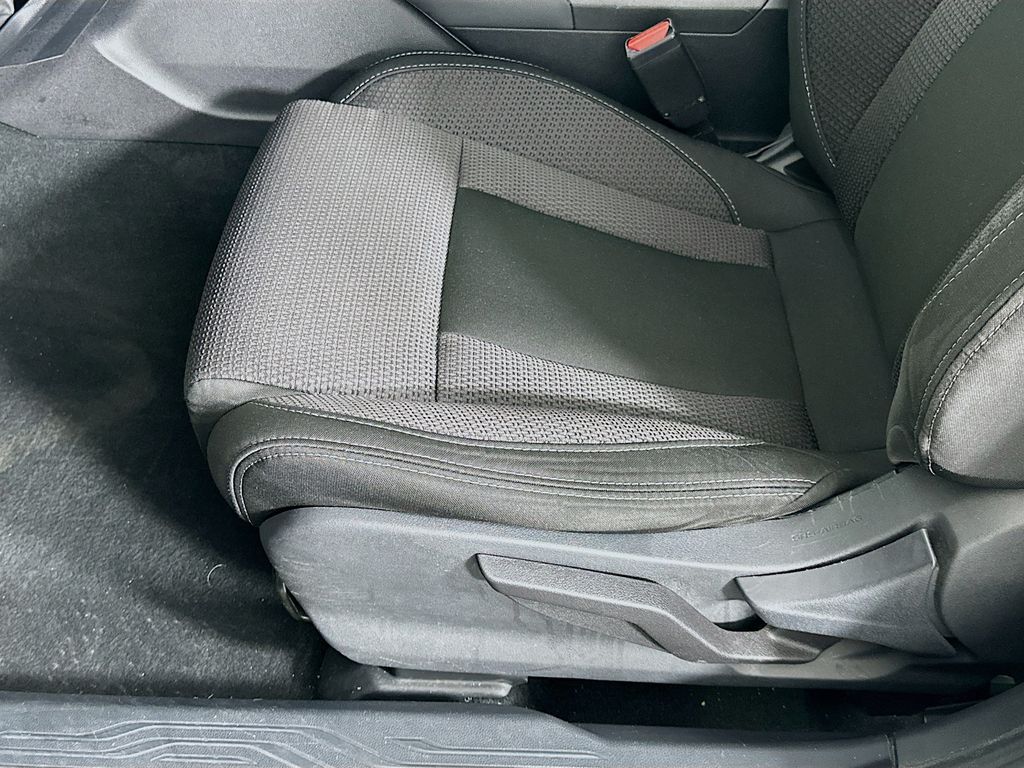 2020 Subaru Outback 2.5i 19