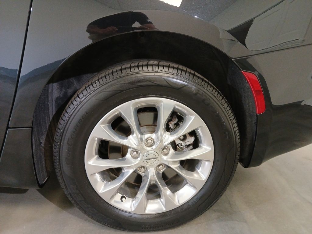 used 2021 Chrysler Pacifica car, priced at $29,500