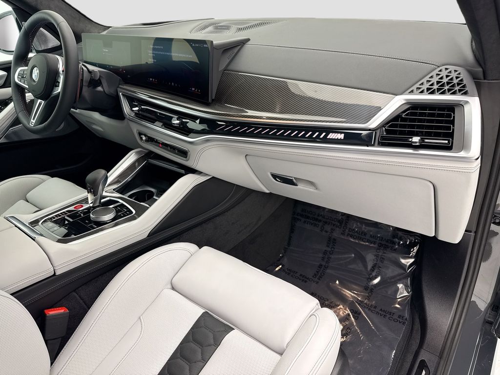 Thumbnail: 2026 BMW X5 - 16