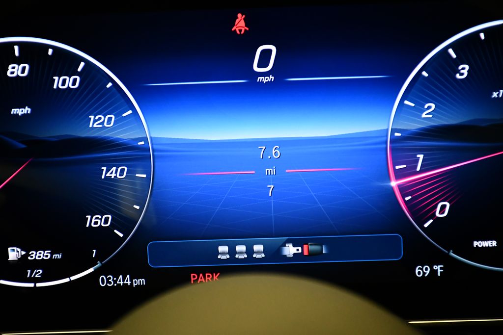 Thumbnail: 2026 Mercedes-Benz GLC - 25