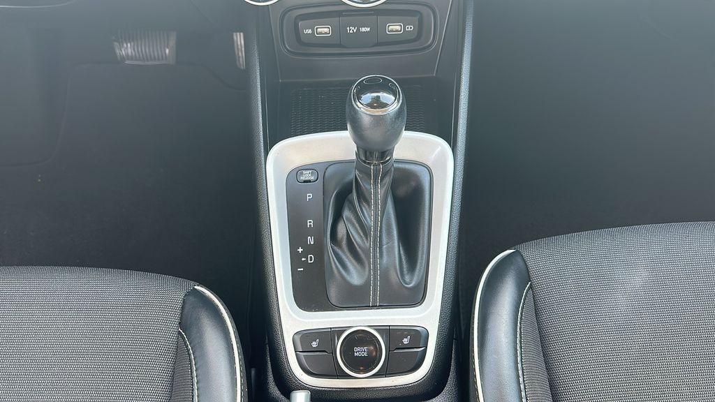 2022 Hyundai Venue Limited Gray at Baytown Hyundai