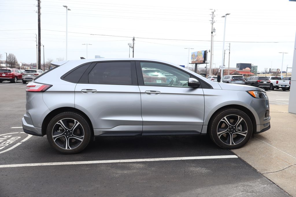 Thumbnail: 2023 Ford Edge - 7