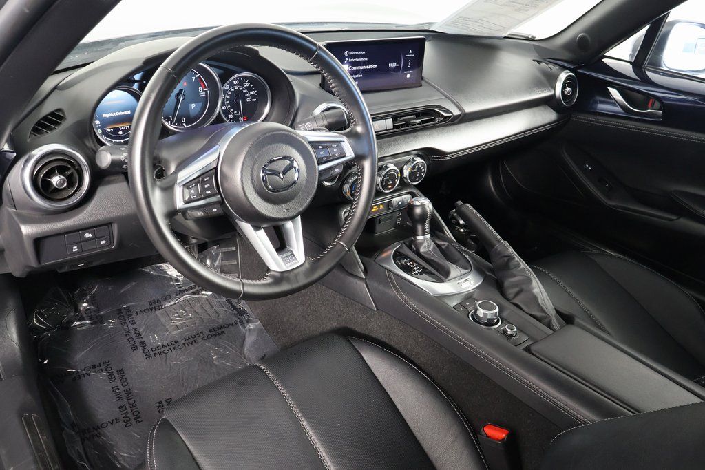 Thumbnail: 2025 Mazda MX-5 Miata - 10