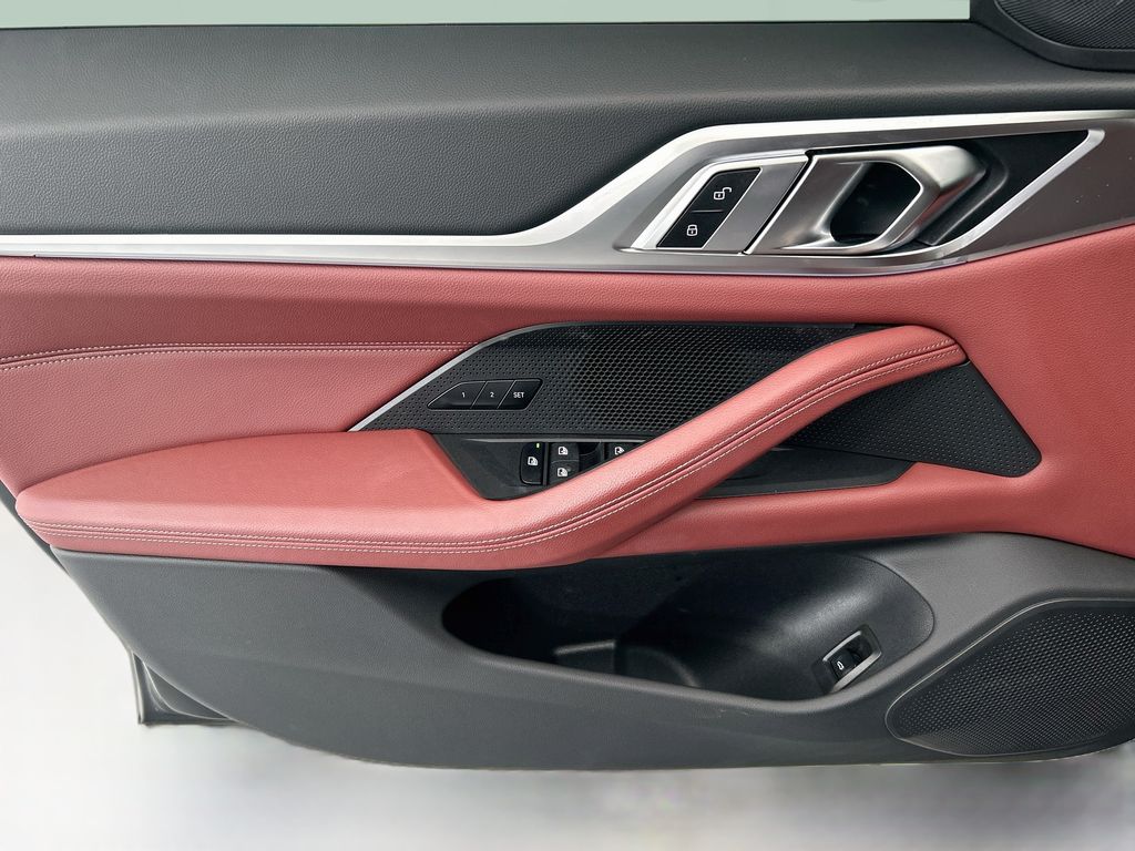 Thumbnail: 2025 BMW i4 - 24