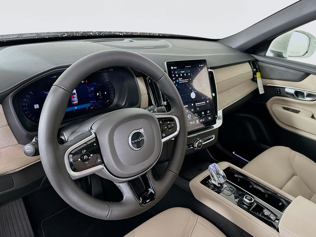 2026 Volvo XC90 Plus - Photo 10