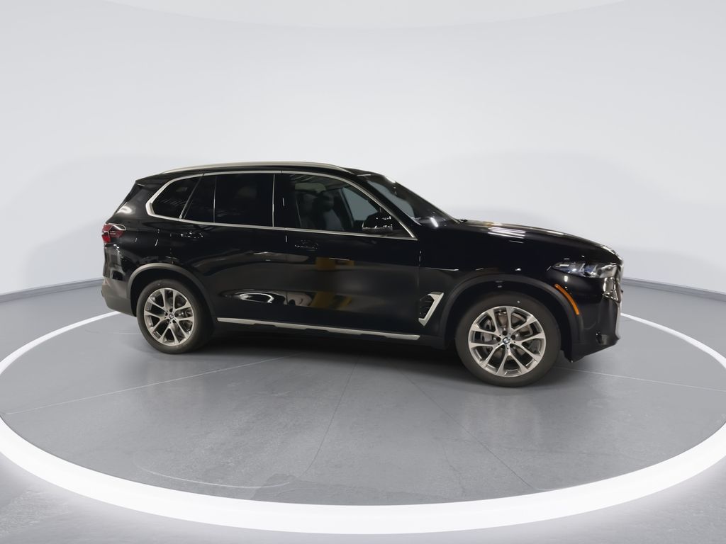 Thumbnail: 2026 BMW X5 - 9