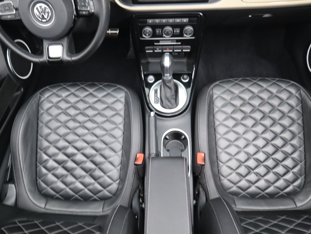 Thumbnail: 2019 Volkswagen Beetle - 25