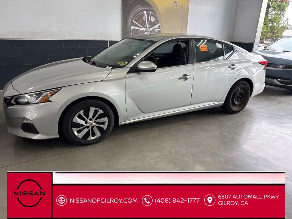Brilliant Silver Metallic 2021 Nissan Altima Sedan Front-Wheel Drive Continuously Variable Transmission