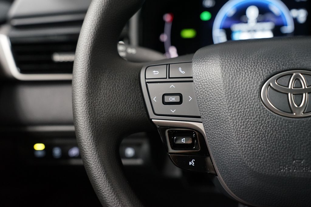 Thumbnail: 2026 Toyota Camry - 14