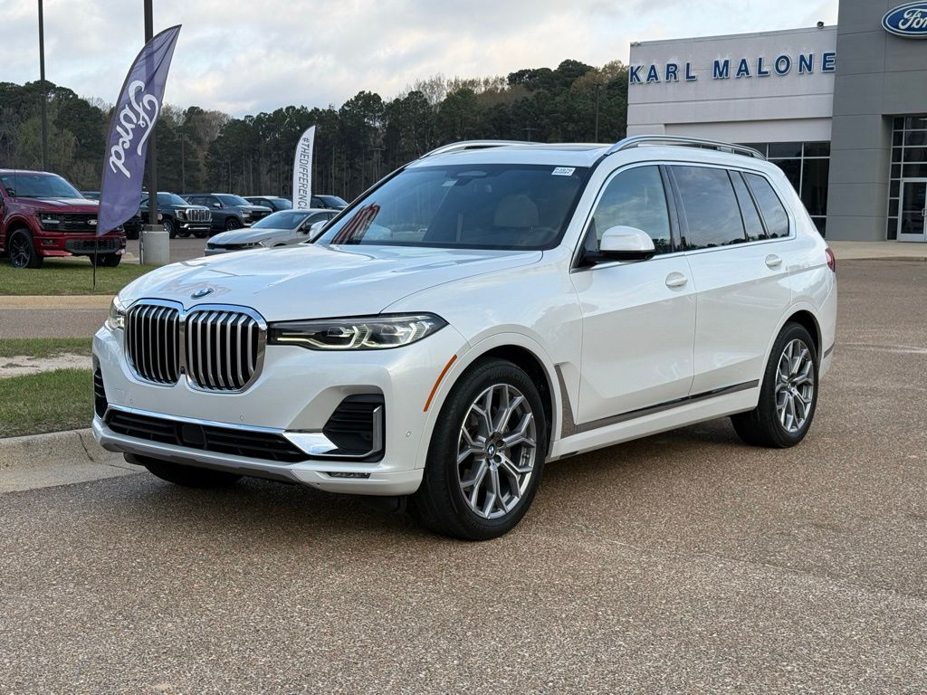 2022 BMW X7 xDrive40i AWD