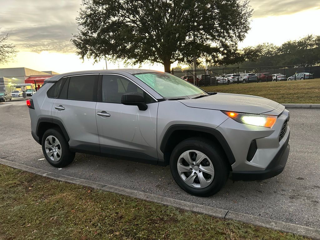 Thumbnail: 2022 Toyota RAV4 - 7