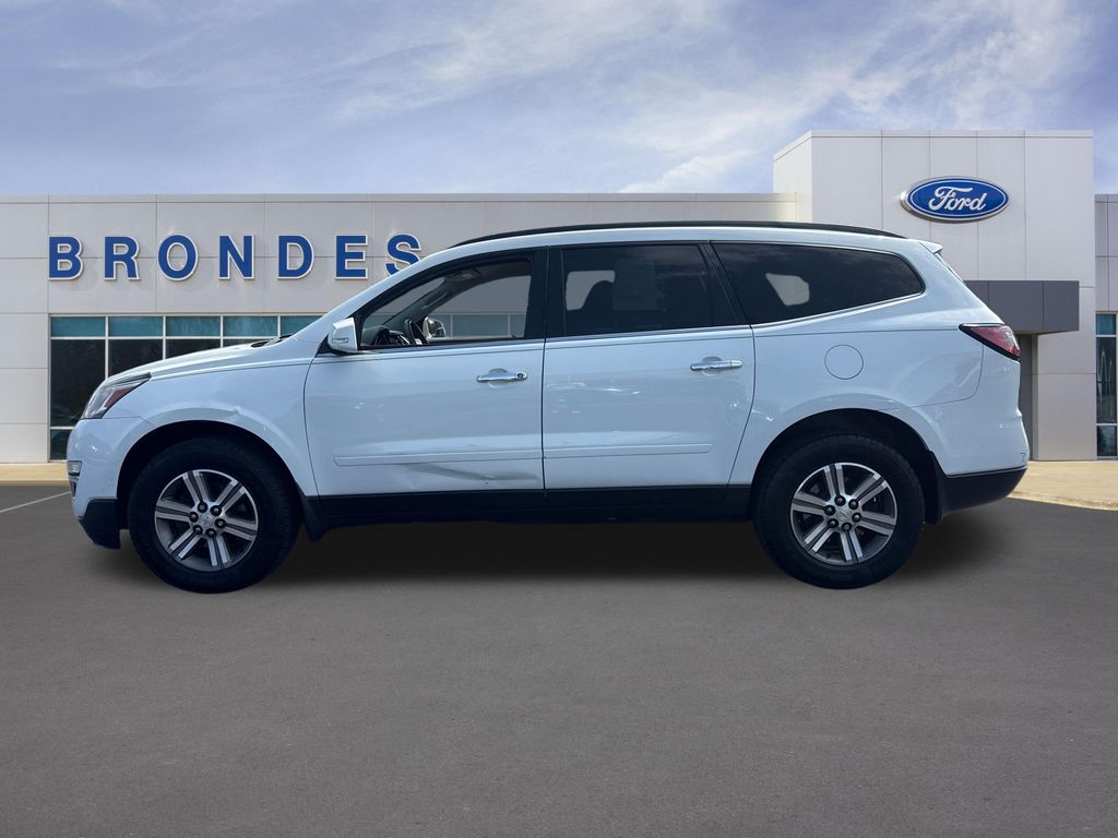  2017 Chevrolet Traverse 2LT FWD   
