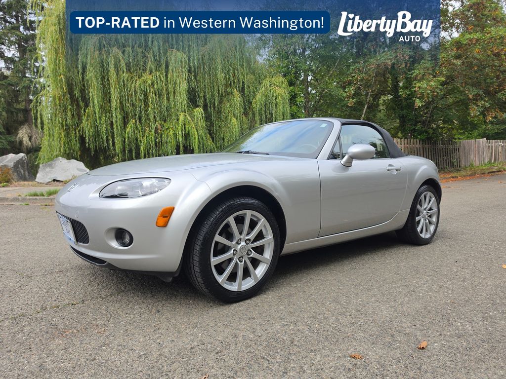 Sunlight Silver Metallic 2006 Mazda MX-5 Miata Convertible Rear-Wheel Drive 6-Speed Automatic