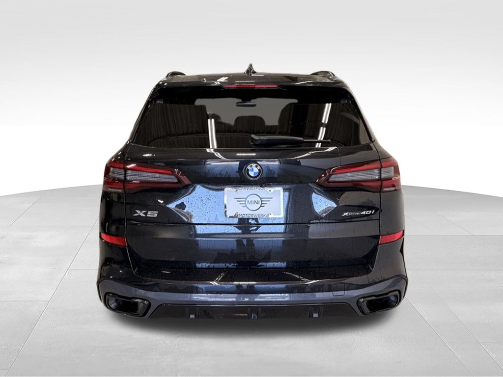 Thumbnail: 2022 BMW X5 - 4