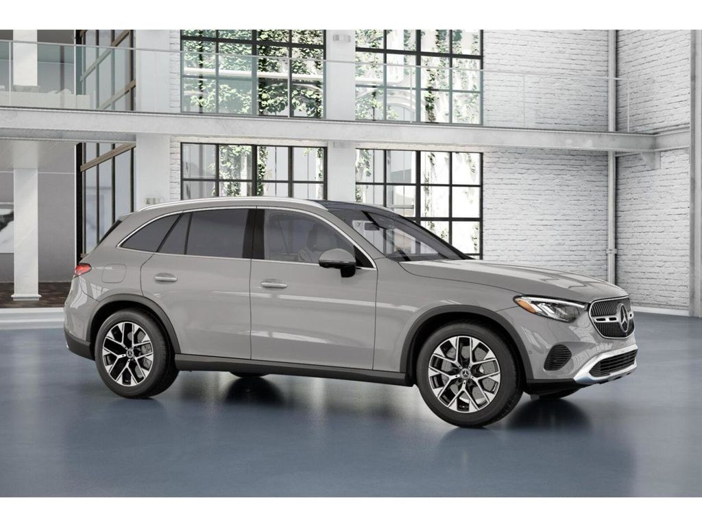 2025 Mercedes-Benz GLC GLC 350 E Hybrid 13