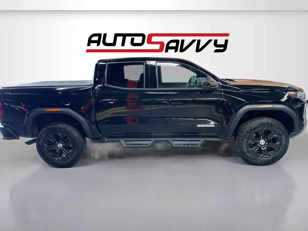 Used 2024 Onyx Black GMC Elevation image 8