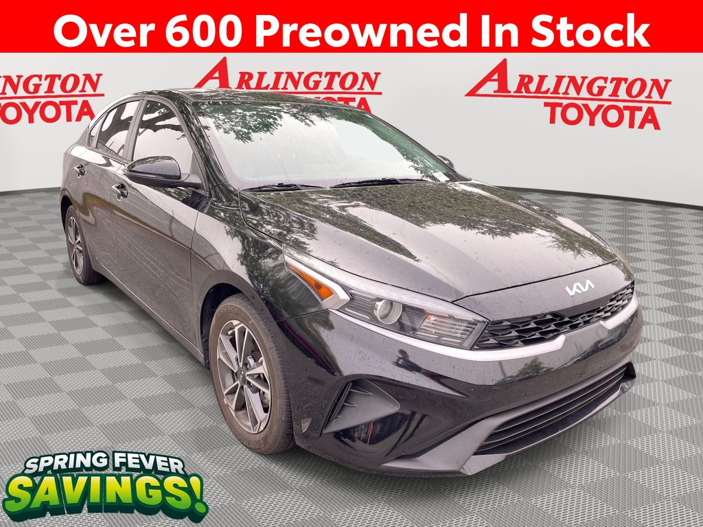 Aurora Black Pearl 2024 Kia Forte LXS FWD Sedan Front-Wheel Drive Continuously Variable Transmission