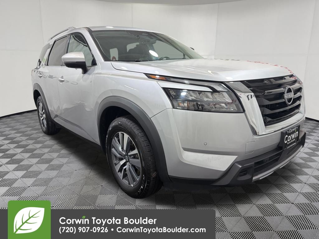 Brilliant Silver Metallic 2025 Nissan Pathfinder SL 4WD SUV / Crossover All-Wheel Drive 9-Speed Automatic