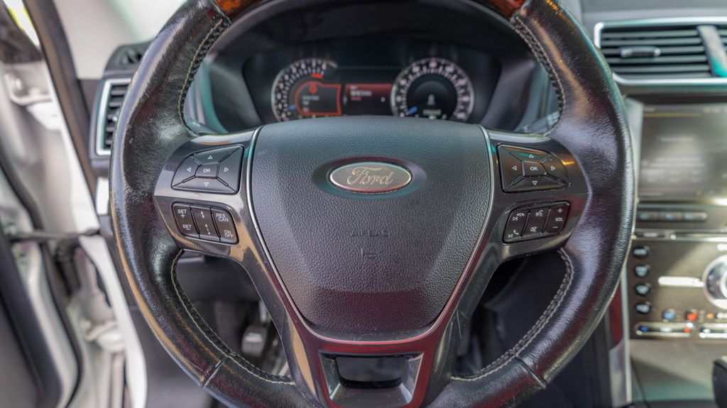 Used 2016 Ford Explorer Platinum 4D Sport Utility