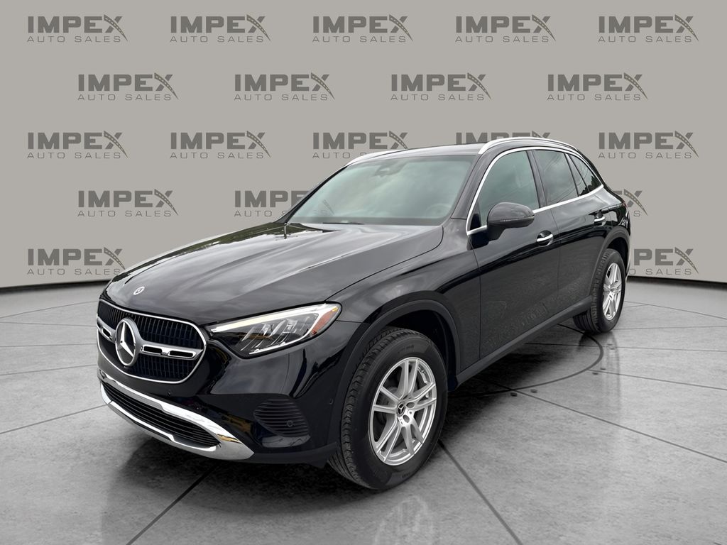 2023 Mercedes-Benz GLC GLC 300 4MATIC's photo