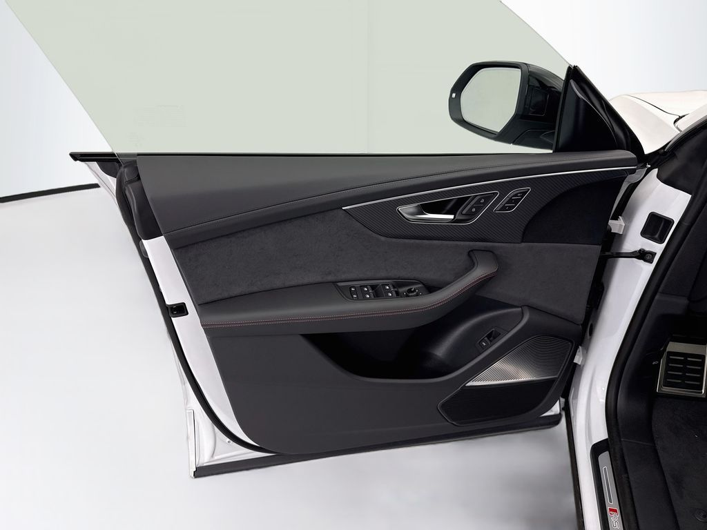 Thumbnail: 2027 Audi RS Q8 - 23