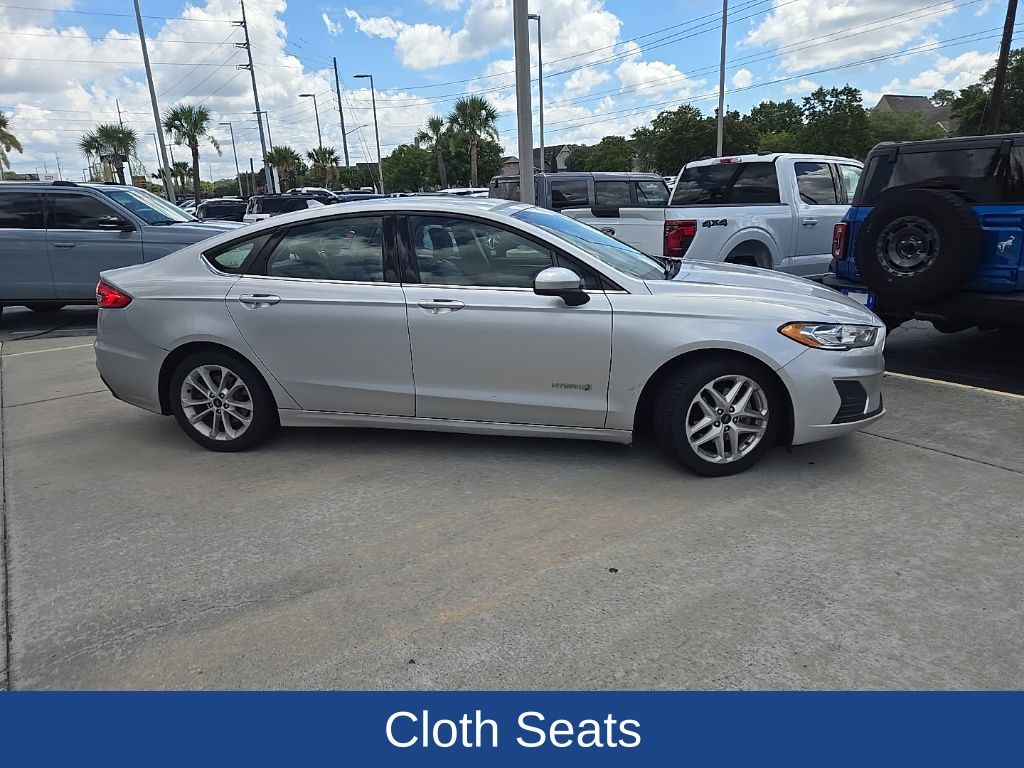2019 Ford Fusion Hybrid SE