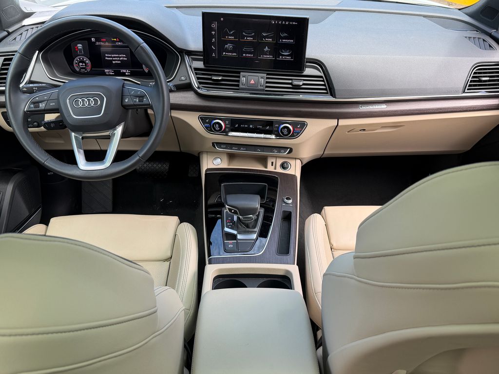 Thumbnail: 2023 Audi Q5 - 16