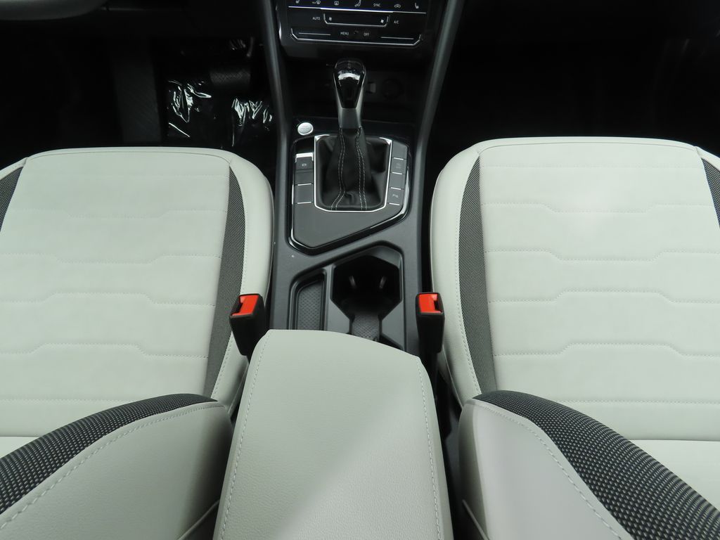 Thumbnail: 2026 Volkswagen Taos - 16