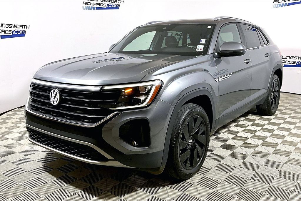 2024 Volkswagen Atlas Cross Sport SE FWD with Technology