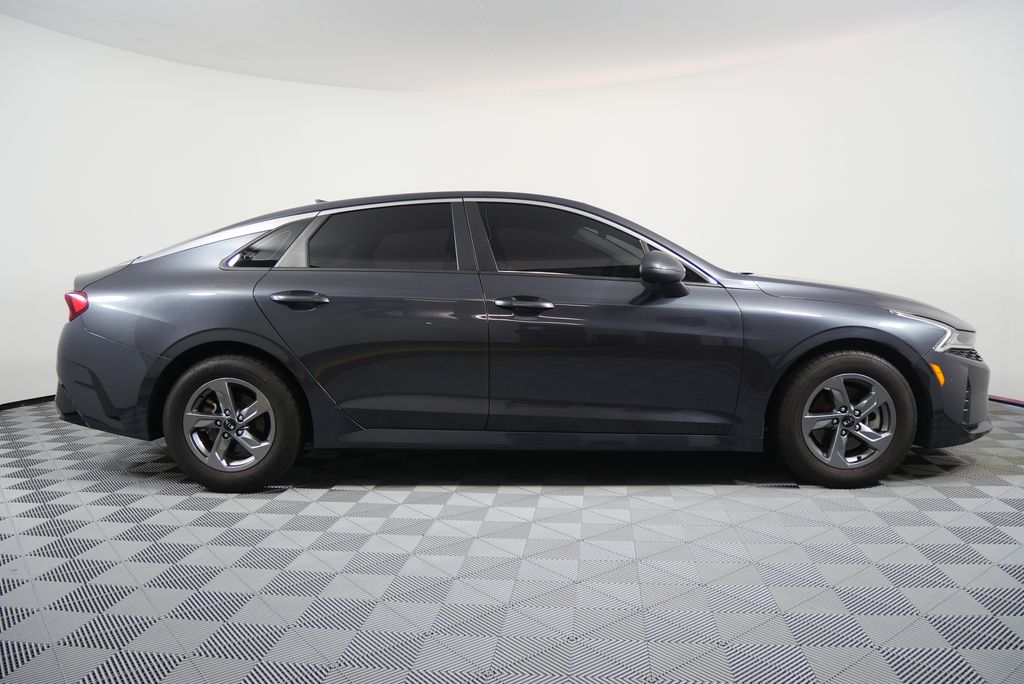 Thumbnail: 2021 Kia K5 - 2