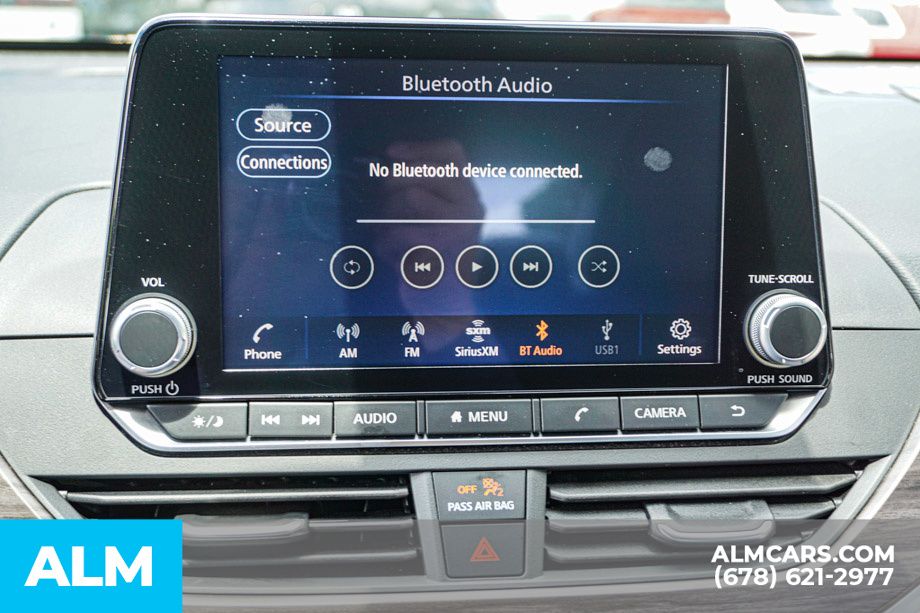 Used 2025 Black Nissan 2.5 SV image 36
