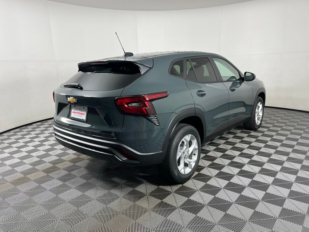 Thumbnail: 2025 Chevrolet Trax - 5