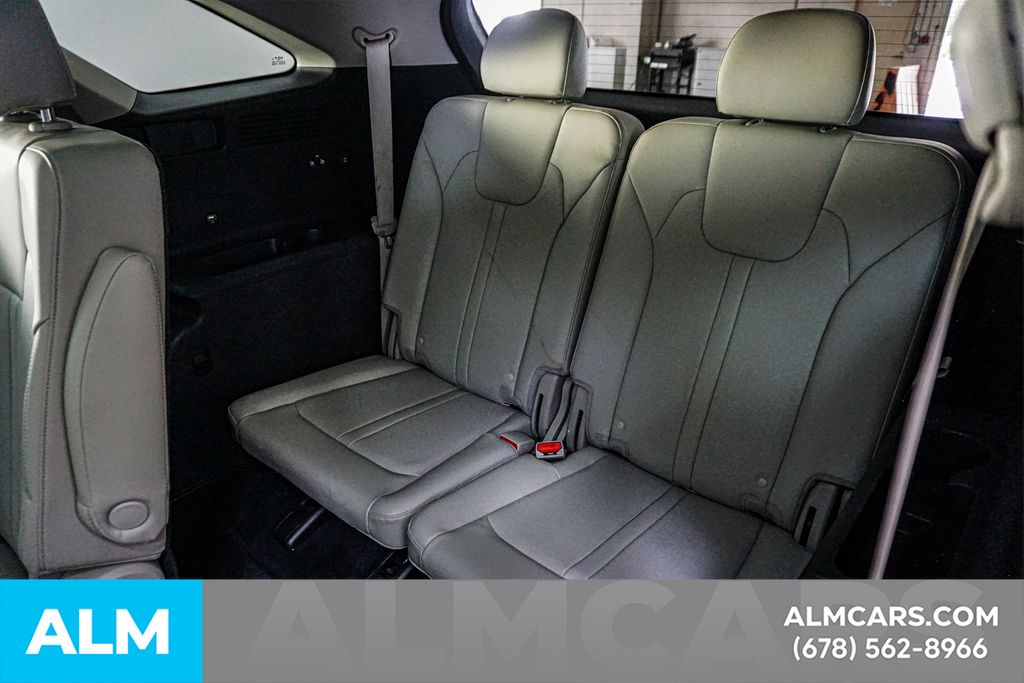 Used 2022 Black Kia SX image 19