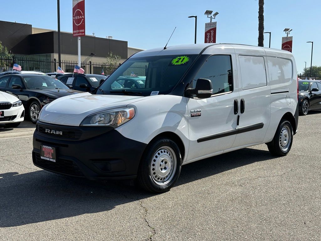 View vehicle photo 2
