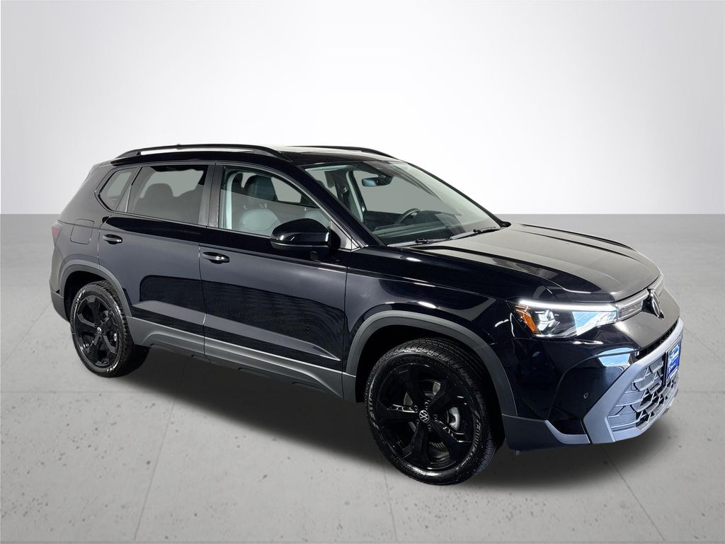 2025 Volkswagen Taos 1.5T SE Black