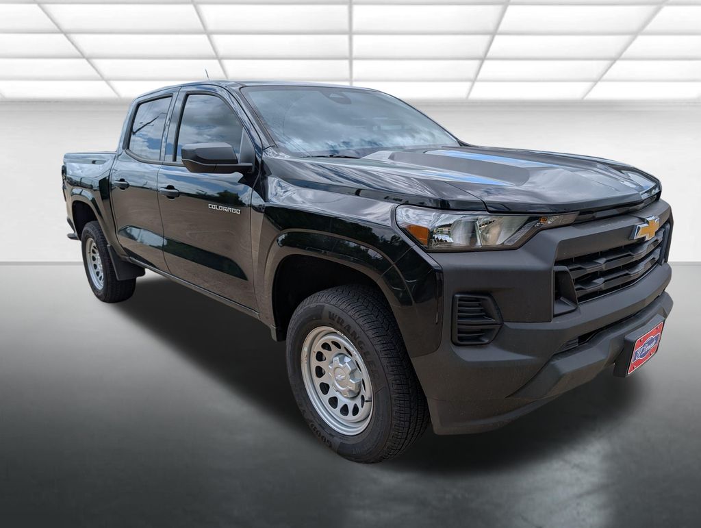 Black 2026 Chevrolet Colorado Pickup Truck Four-Wheel Drive 8-Speed Automatic