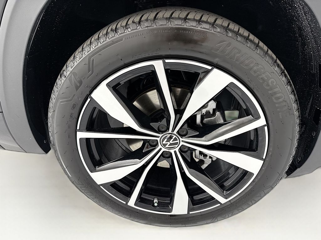 Thumbnail: 2026 Volkswagen Atlas - 32