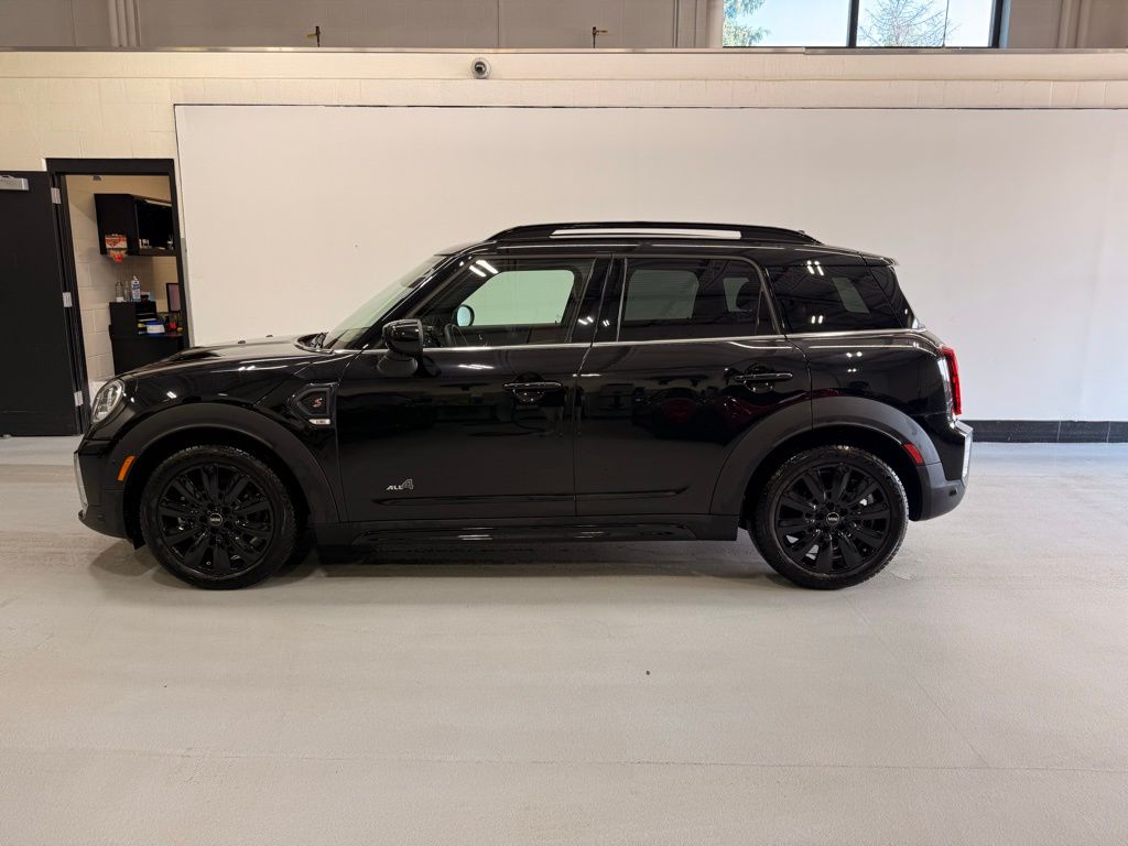 Thumbnail: 2022 MINI Cooper Countryman - 2