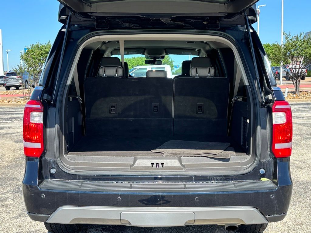 2021 Ford Expedition Max XLT photo