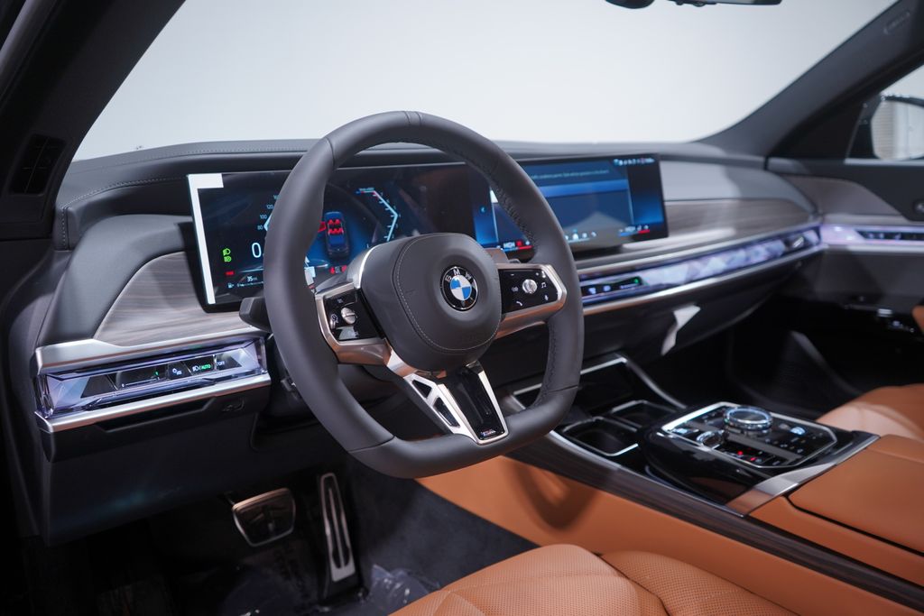 2025 BMW 7 Series 740i 6